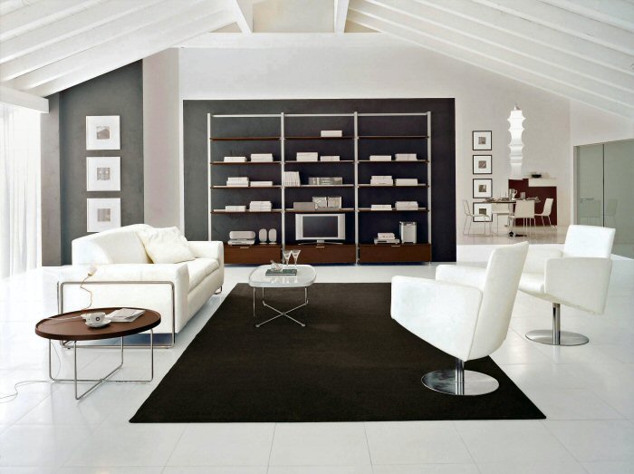 Skyline divanoTray tavolini Wait poltrona Calligaris